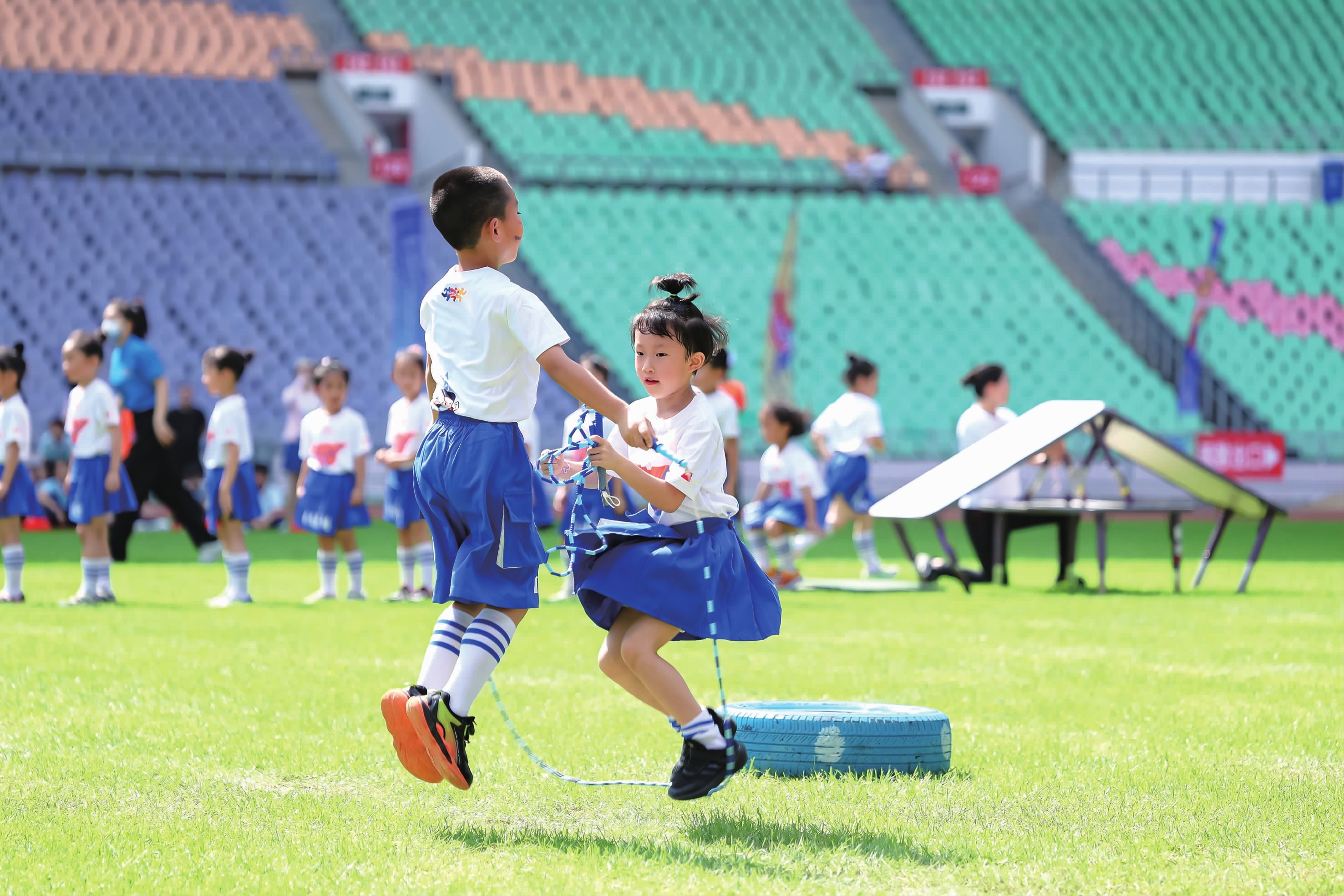 火上浇油，勒布朗·詹姆斯认为 2003 年的选秀抽签被舞弊了